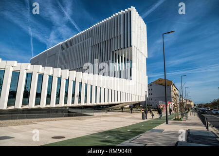 Lisbona architettura moderna immagine che mostra un meraviglioso pezzo di architettura di Lisbona, sede di EDP Foto Stock