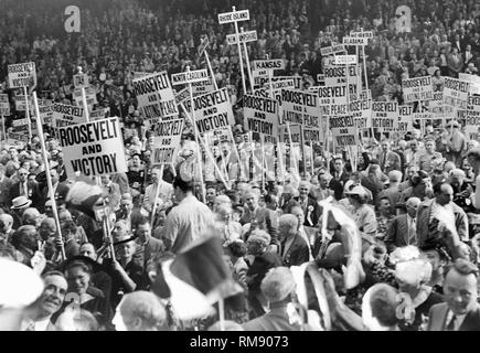 Dimostrazione del pavimento per FDR alla Convenzione Nazionale Democratica al Chicago Stadium nel 1944. Foto Stock