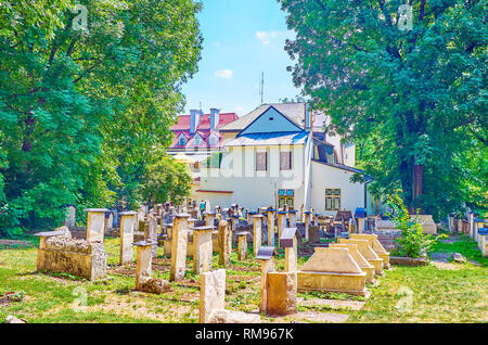 Il vecchio cimitero ebraico nel quartiere di Kazimierz oggi serve come un complesso museale ed è una destinazione turistica popolare, Cracovia in Polonia Foto Stock