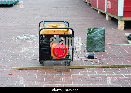 Potenza mobile generatore diesel sul sito in costruzione Foto Stock