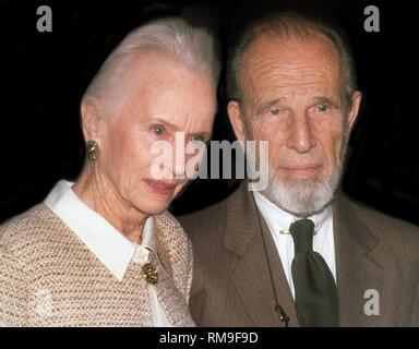 Hume Cronyn e Jessica Tandy 1990 foto da John Barrett/il PHOTOlink /MediaPunch Foto Stock