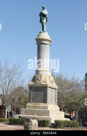 Confederate Memorial, a Orangeburg, Carolina del Sud, Stati Uniti. Iscrizione: 'Ai morti confederati del distretto di Orangeburg (1861-1865)'. Foto Stock