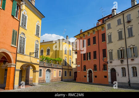 Facciate colorate in Modena Foto Stock