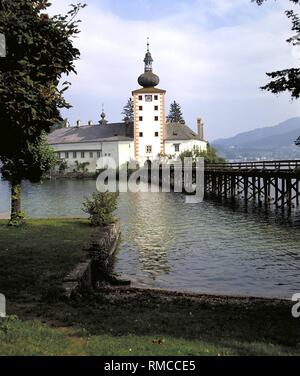 Castello di Orth vicino a Gmunden sul lago Traunsee. Foto Stock