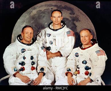 L'equipaggio della missione Apollo 11: Niel A. Armstrong, Michael Collins e Edwin "Buzz" Aldrin (da sinistra a destra ). Apollo 11 era il primo presidiato di atterraggio sulla Luna missione, il che la rende la più significativa missione spaziale per l'umanità. Foto Stock