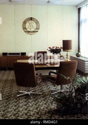 Studio del Presidente della Volkskammer della RDT nel Palazzo della Repubblica costruita tra il 1973 e il 1976 a Marx-Engels-Platz a Berlino. Foto dal 15 ottobre 1972. Foto Stock