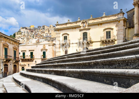 Stes, Cattedrale di St George, Modica, Sicilia, Italia Foto Stock