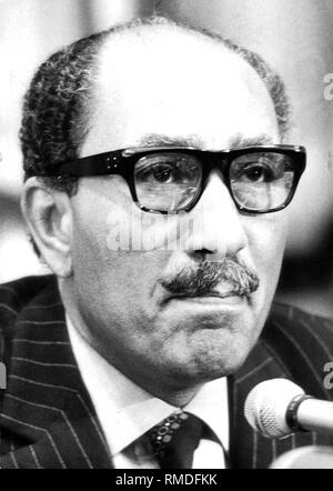 Anwar el Sadat, il presidente egiziano (fotografia scattata su 21.11.1977). Foto Stock