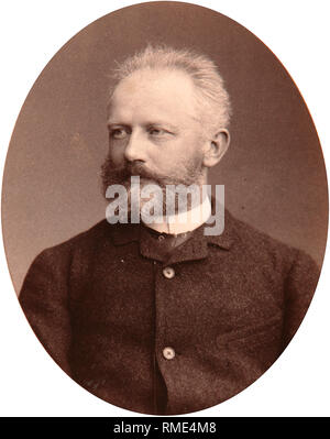 Ritratto del compositore Pyotr I. Ciaikovskij (1840-1893). Foto di albumina Foto Stock