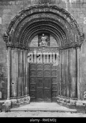 Santa Maria Paganica chiesa, l'aquila, Abruzzo, Italia, 1910-20 Foto Stock