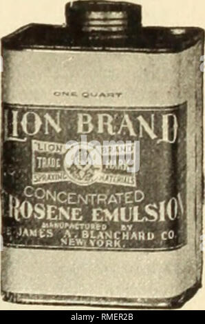 . Catalogo annuale : 1915 macchine semi di fertilizzanti etc. Cataloghi di sementi; Vivai (orticoltura) cataloghi; Verdure Cataloghi Cataloghi di frutta; attrezzature da giardinaggio e i cataloghi dei materiali di consumo. (Reg. U. S. Pat. Ufficio) una miglior SPRAY PER PATATE. Pomodori, melanzane, cetrioli, ecc. Se si irrorare le coltivazioni con Bowker's Pyrox potrete aggiungere ai vostri profitti. Pyrox non solo uccide la foglia distruttivo-eating bug e worm e protegge i vitigni da mina, ruggine e fungous, ma ha una salutare azione stimolante sulle foglie, che sono i polmoni dell'impianto. Anche se non gli insetti o i funghi sono a Foto Stock