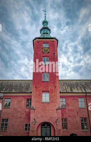 Un immagine guardando verso l'alto a Halmstad castello situato in halland regione della Svezia. Foto Stock