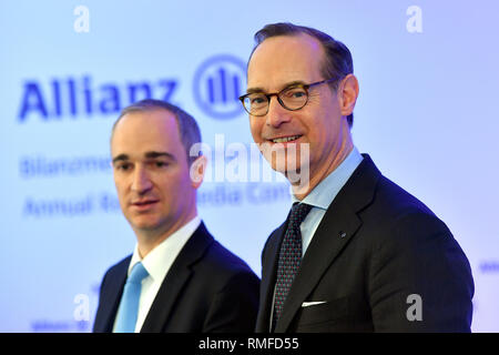 Monaco di Baviera, Deutschland. 15 Feb, 2019. Da: Giulio TERZARIOL (CFO, gestione delle Finanze e Controlling), Oliver Baete (Presidente del Consiglio di Gestione di Allianz SE) nella parte anteriore del Logo di Allianz, ALLIANZ SE, Bilancio conferenza stampa su 15.02.2019. | Utilizzo di credito in tutto il mondo: dpa/Alamy Live News Foto Stock