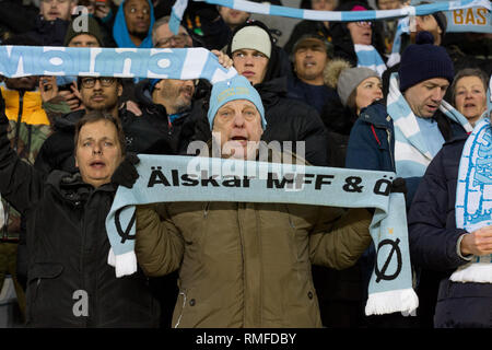 Malmo, Svezia. Xiv Feb, 2019. La Svezia, Malmö, 24 febbraio 2019. Swedbank Stadion è esaurito per l'Europa League round di 32 match tra Malmö FF e Chelsea FC a Malmö. (Photo credit: Gonzales foto/Alamy Live News Foto Stock