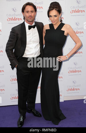 Londra, UK, 15 maggio 2014 Tamara Ecclestone e Jay Rutland frequentare i bambini Caudwell Butterfly Palla al Grosvenor House Hotel - il caso di sollevamento Foto Stock