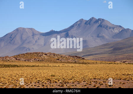 Il Cile, Antofagasta regione, il Deserto di Atacama, montagne delle Ande, paesaggio; scenario; San Pedro de Atacama; corsa; Sud America; orizzontale, Foto Stock