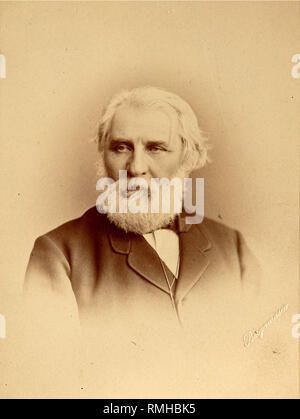 Ritratto dell'autore Ivan S. Turgenev (1818-1883). Foto di albumina Foto Stock