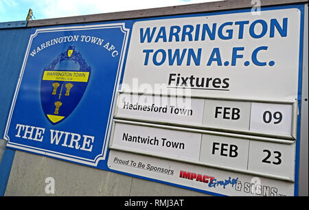 Parco a sbalzo, Casa di Warrington Town Football Club, (Stockton Heath Albion), Comune Lane, Latchford, Warrington, Cheshire WA4 2RS Foto Stock