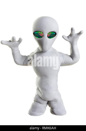 Alien grigio fatto di argilla su sfondo bianco Foto Stock