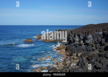 Wanderweg an der Küste des Nationalparks, Parque Nacional de Timanfaya Ruta del Litoral, Lanzarote, Kanarische isole, Spanien Foto Stock