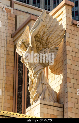 Las Vegas, Nevada, Stati Uniti d'America - 11 gennaio 2017. Statua sulla facciata del New York-New York Hotel e Casinò di Las Vegas NV. Foto Stock