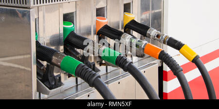 Close up di gas gli ugelli della pompa Foto Stock