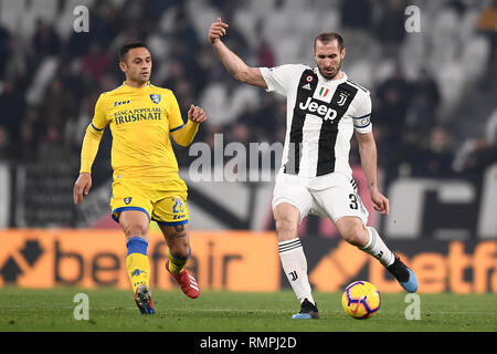 Torino, Italia. 15 Feb, 2019. Foto LaPresse - Fabio Ferrari 15 Febbraio 2019 Torino, Italia Sport Calcio Juventus FC vs Frosinone - Campionato di calcio di Serie A TIM 2018/2019 - Allianz Stadium. Nella foto:Chiellini Giorgio (Juventus F.C.); Foto LaPresse - Fabio Ferrari Febbraio 15, 2019 torino, Italia sport soccer Juventus FC vs Frosinone - Italian Football Championship League A TIM 2018/2019 - Allianz Stadium. Nel pic:Chiellini Giorgio (Juventus F.C.); il credito: LaPresse/Alamy Live News Foto Stock