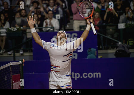 Buenos Aires, capitale federale, Argentina. 15 Feb, 2019. Diego Schwartzman ''El Peque" è per la prima volta nella sua carriera, in semifinale di Argentina Open 2019 e dovranno affrontare l'Austriaco Dominic Thiem. Credito: Roberto Almeida Aveledo/ZUMA filo/Alamy Live News Foto Stock