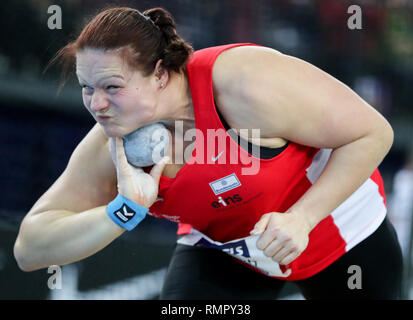 Leipzig, Germania. Xvi Feb, 2019. Atletica, Tedesco campionati Indoor in Arena Leipzig: scivolando con la palla. Credito: Jan Woitas/dpa-Zentralbild/dpa/Alamy Live News Foto Stock