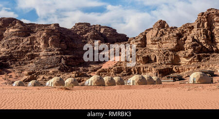 Sun City Camp, Wadi Rum, Governatorato di Aqaba, Giordania Foto Stock