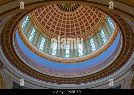 Oklahoma City, Oklahoma, Stati Uniti d'America - 18 gennaio 2017. Soffitto della cupola del Campidoglio di Oklahoma a Oklahoma City, OK. Foto Stock
