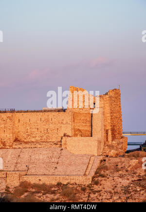 Kerak castello presso sunrise, Al-Karak, Karak Governatorato, Giordania Foto Stock