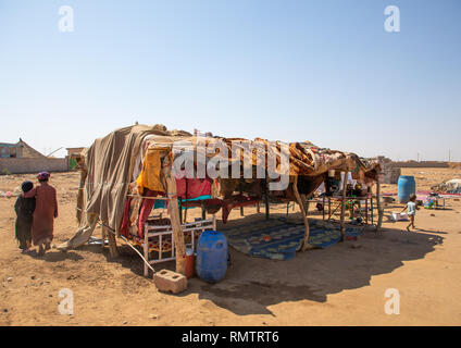 Tenda tradizionale della tribù Rashaida, Stato di Kassala, Kassala, Sudan Foto Stock