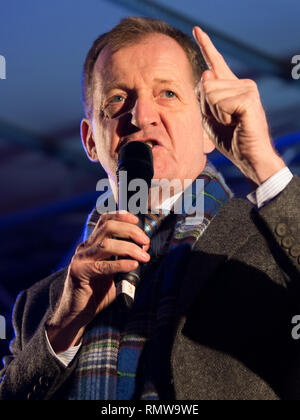 Voto popolare sostenitori guarda il dibattito parlamentare live in piazza del Parlamento davanti a Theresa Maggio Brexit del ritiro della trattativa. Dotato di: Alastair Campbell dove: Londra, Regno Unito quando: 15 Gen 2019 Credit: Wheatley/WENN Foto Stock