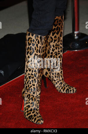 Angie Harmon arrivando a la storia della natività di Premiere presso la Academy of Motion Pictures Arti e scienza in Los Angeles. I suoi stivali leopard HarmonAngie043.JPGHarmonAngie043 evento nella vita di Hollywood - California, tappeto rosso Evento, verticale, STATI UNITI D'AMERICA, industria cinematografica, celebrità, fotografia, Bestof, arte cultura e intrattenimento, Topix celebrità moda, migliori della vita di Hollywood, evento nella vita di Hollywood - California, moquette rossa e dietro le quinte, movie celebrità, personaggi televisivi, musica celebrità, Topix, dall'anno 2000-2009 Indagine tsuni@Gamma-USA.com , Tsuni Credito / STATI UNITI D'AMERICA, oggetto usura sul rosso Foto Stock