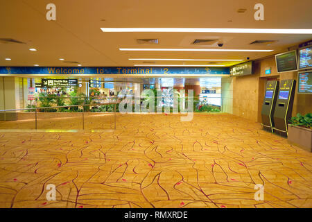 SINGAPORE - circa agosto, 2016: all'interno dell'Aeroporto Changi. Il Changi Airport è il principale aeroporto civile per Singapore. Foto Stock