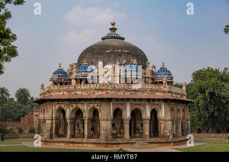 La tomba di ISA Khan Niazi e i suoi dettagli. Foto Stock