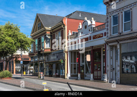 Eureka,California , Stati Uniti d'America - 5 Giugno 2017 : Main Street nella città vecchia Eureka Foto Stock
