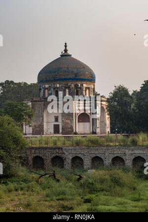 Nila Gumbad (cupola blu) a la tomba di Humayun complesso. Vedi dettagli. Foto Stock