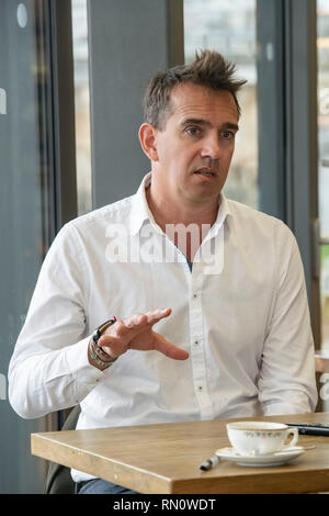 Dr Peter Frankopan in conversazione in Oxford, Inghilterra Foto Stock