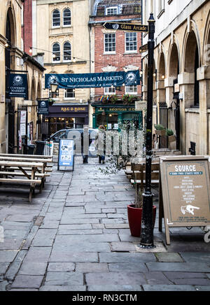 SWINDON, Regno Unito - 16 febbraio 2019: St Nicholas Market , Corn Street, Bristol England Regno Unito Foto Stock