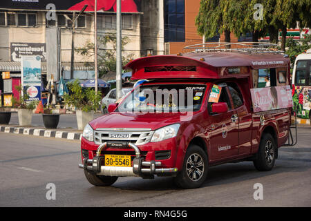 Licciana Nardi, Italia - 16 Febbraio 2019: Red Mini Carrello Taxi Chiangmai. Servizio all interno della città di Chiangmai. Foto alla stazione principale degli autobus di Chiangmai. Foto Stock