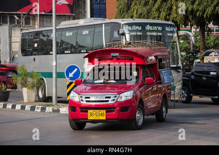 Licciana Nardi, Italia - 16 Febbraio 2019: Red Mini Carrello Taxi Chiangmai. Servizio all interno della città di Chiangmai. Foto alla stazione principale degli autobus di Chiangmai. Foto Stock