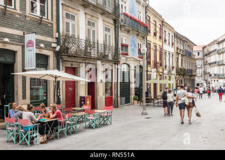 La Rua das Flores (Flores Street) a Porto, Portogallo Foto Stock