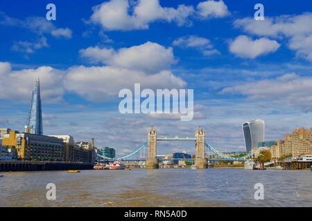 Il Tower Bridge di Londra, Inghilterra Foto Stock