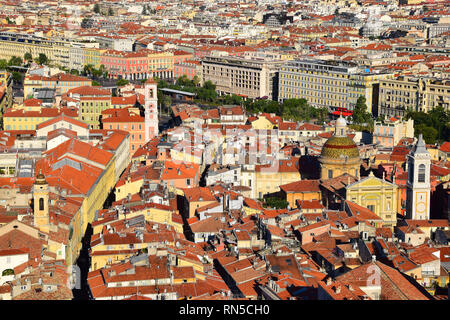 Vecchia di Nizza visto da colline du Château, Vieux Nice, Nice, Côte d'Azur, Provenza, Francia Foto Stock