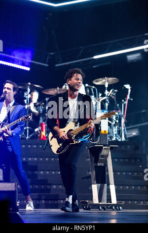 Toronto, Canada. 16 feb 2019. Eseguire Arkells a Scotiabank Arena, Toronto Credito: topconcertphoto/Alamy Live News Foto Stock