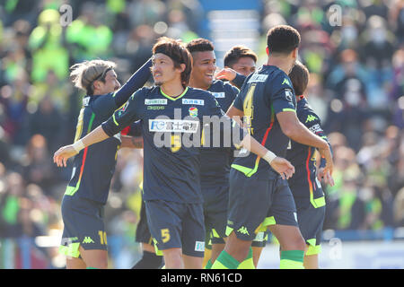 Chiba, Giappone. Xvii Feb, 2019. JEF United Chiba gruppo team di calcetto : 2019 J League pre-stagione partita tra Kashiwa Reysol 2 - 2 JEF United Ichihara Chiba in Chiba, Giappone . Credito: Giovanni Osada AFLO/sport/Alamy Live News Foto Stock