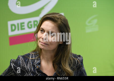 Vienna, Austria. 17 febbraio 2019. Conferenza stampa del Partito Verde Austria. L'immagine mostra Sarah Wiener. Credit: Franz PERC / Alamy Live News Foto Stock