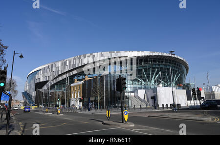 Londra, Regno Unito. Xvii Feb, 2019. Una bella giornata di sole dal nuovo Tottenham Hotspur Stadium nel nord di Londra mentre si avvicina alla sua conclusione con la squadra di calcio con la speranza di giocare i loro primi giochi nelle prossime settimane Credito: Simon Dack/Alamy Live News Foto Stock